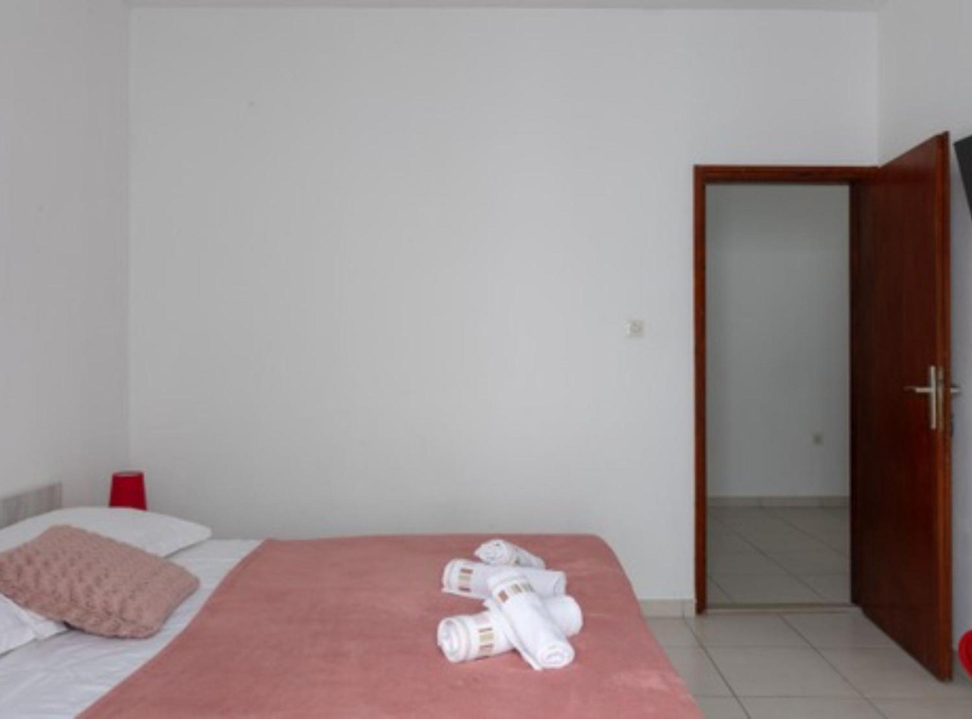 Apartments Ane โมลูนัท ภายนอก รูปภาพ